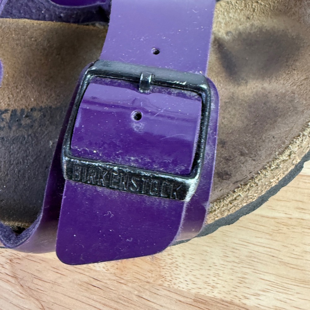 Birkenstock Arizona Patent Slide Sandals in Purple - Picture 5 of 10